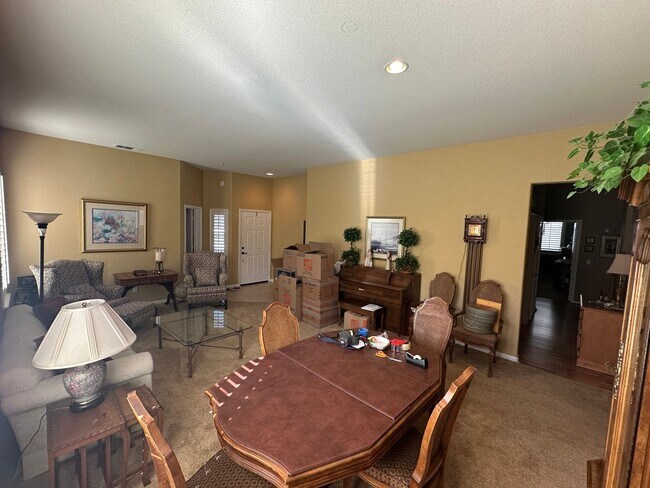 Foto del edificio - Gorgeous 2 Bedroom 2 Bathroom in Summerset...