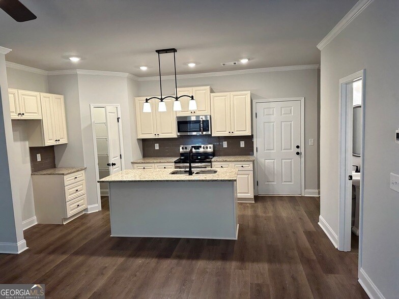 Foto principal - 213 Beau St