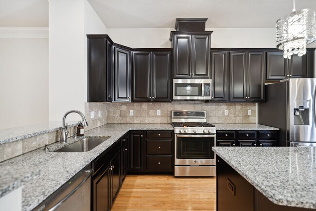 Building Photo - 138 Seneca Pl