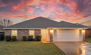 Building Photo - 1307 Copper Creek Dr