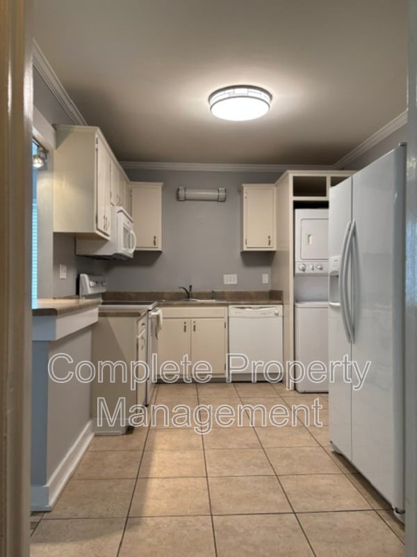 Building Photo - 55 Hanover Cir