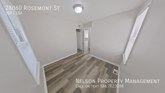 Foto del edificio - 28060 Rosemont St