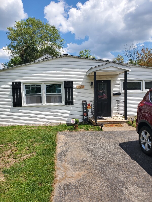 204 Birdsall Pkwy, Palmyra, NY 14522 House Rental in Palmyra, NY