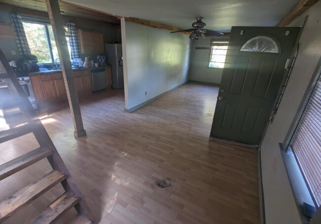 Building Photo - 458 Carding Machine Rd