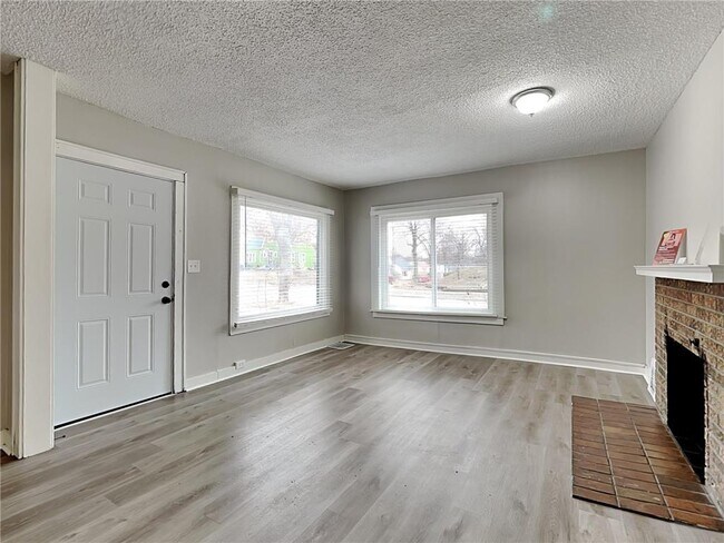 Foto del edificio - 3601 N Thomas Ave