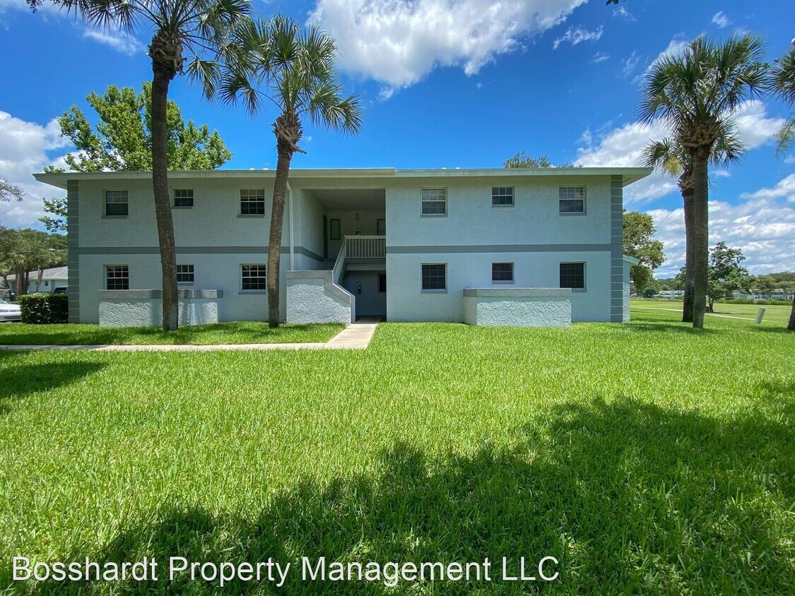 Primary Photo - 3 br, 2 bath House - 450 Fairways Cir A103