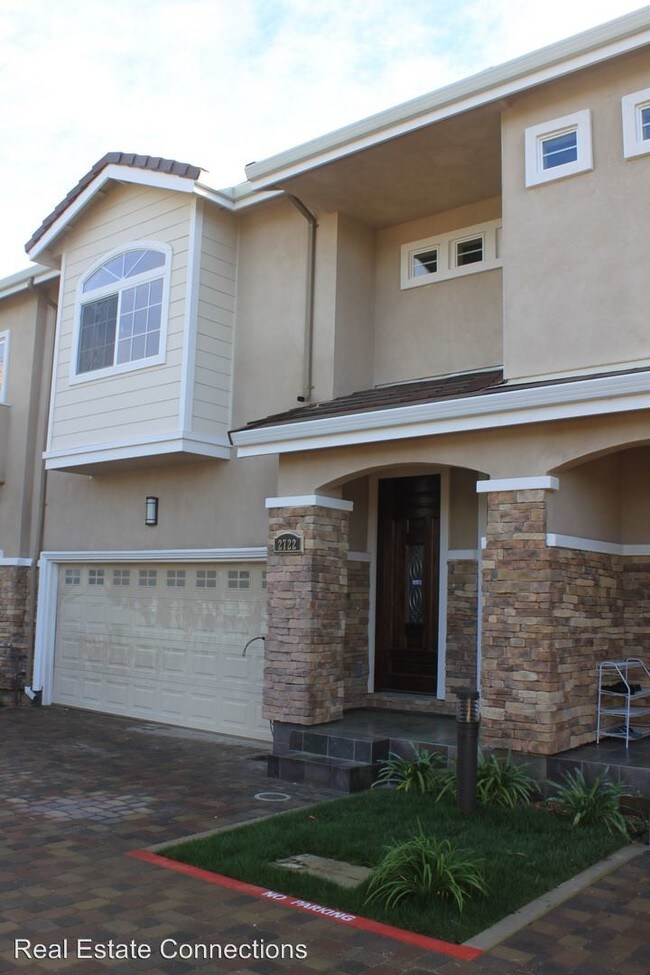 Building Photo - 3 br, 2.5 bath House - 2722 Darien Ct
