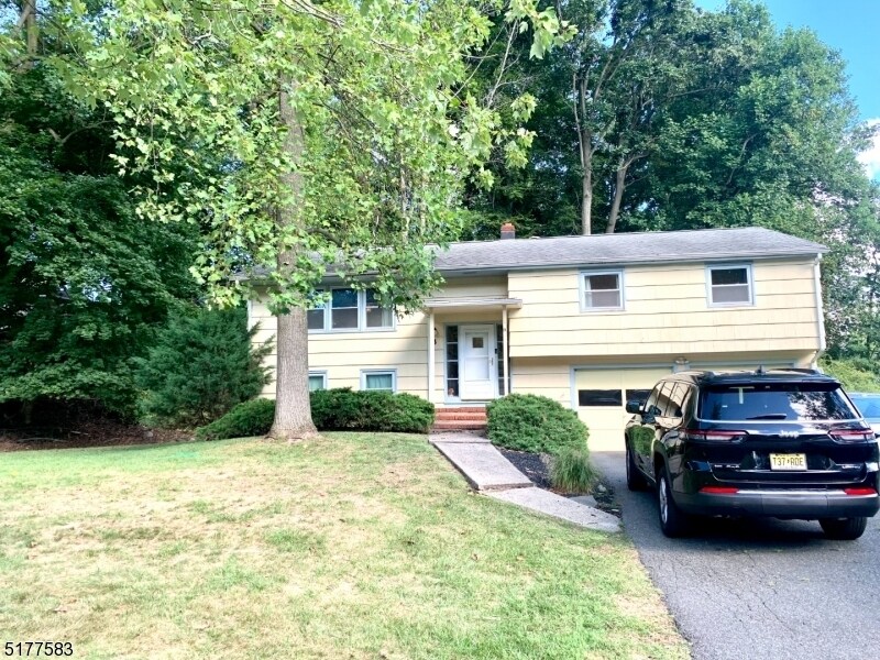 3 Tanglewood Dr, Livingston, NJ 07039 House Rental in Livingston, NJ