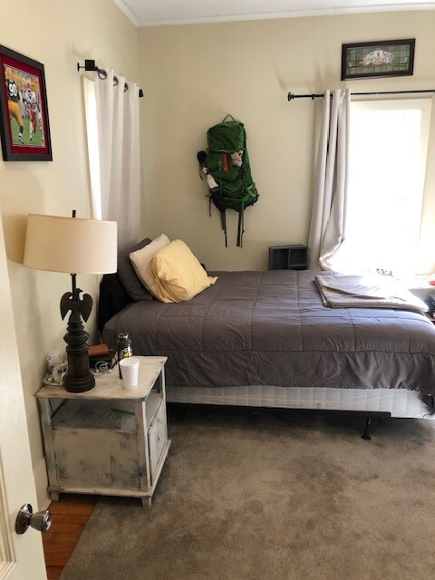 Building Photo - 1529 Jackson Ave E