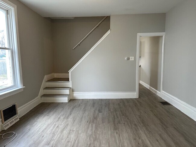 Foto del edificio - 6745 Somerset St