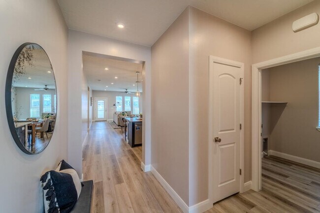 Foto del edificio - Beautiful 3 bed 2 bath + Den Home in Desert Color! Corner Lot!!