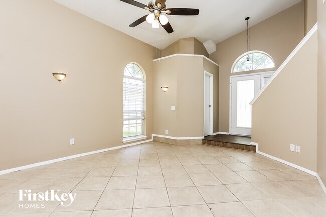 Building Photo - 10573 Satinwood Cir