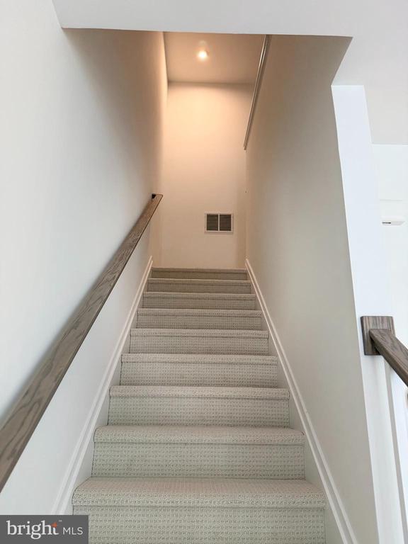 Foto del edificio - 2103 Donatello Dr