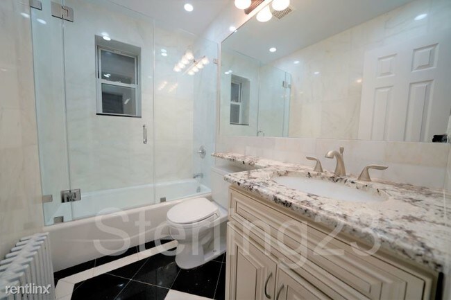 Foto del edificio - 25-39-39 45th St