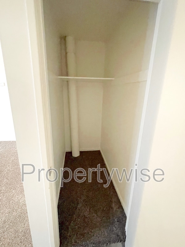 Building Photo - 1094 W 1520 N