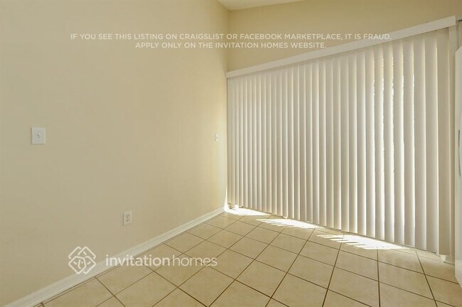 Foto del edificio - 5716 Tanagerlake Rd