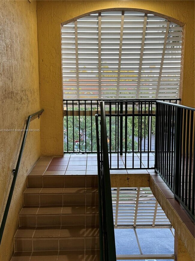 Foto del edificio - 7350 NW 114th Ave