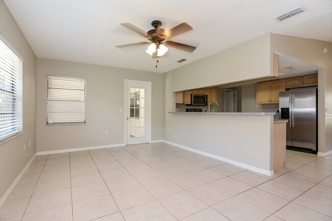 Building Photo - 4243 Tall Oak Ln