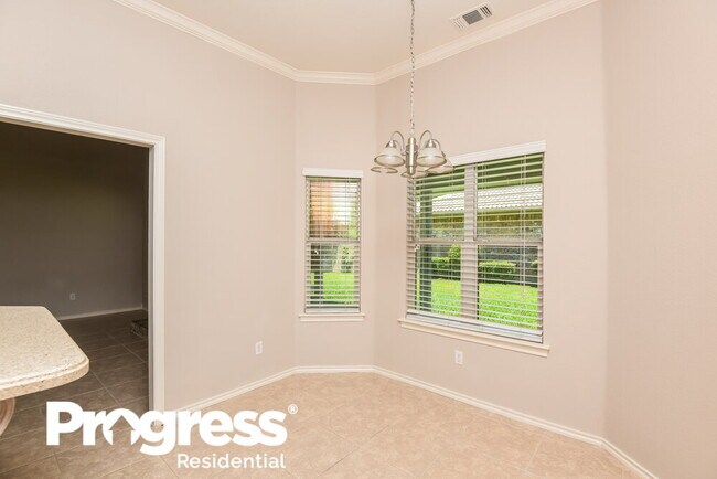 Building Photo - 801 Havenwood Ln S