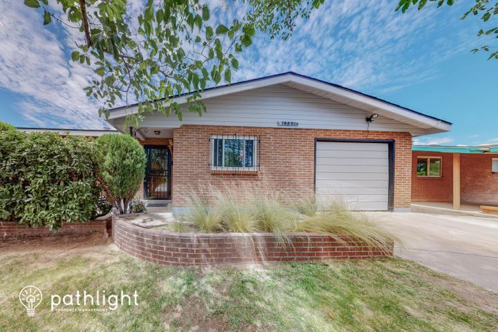Foto principal - 1705 Cornell Dr SE