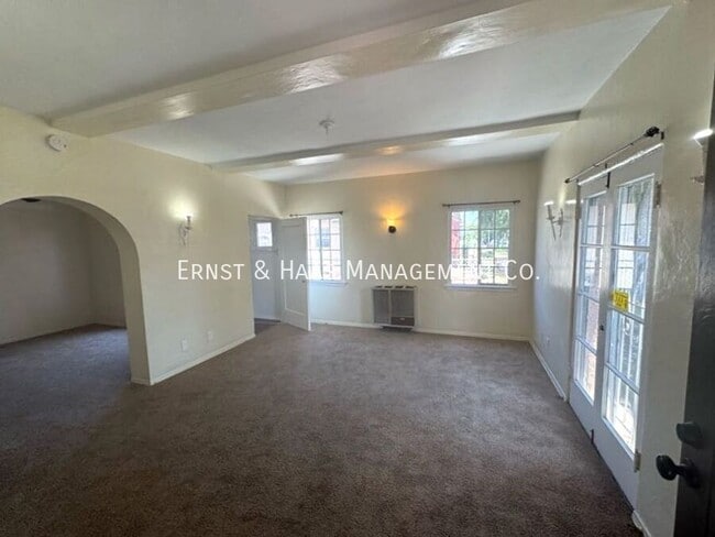 Foto del edificio - 1407 Olive Ave