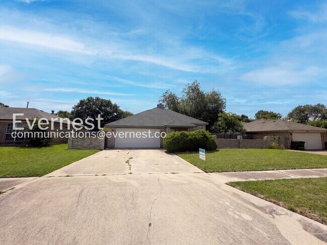 Foto del edificio - 2014 Cedarview Dr