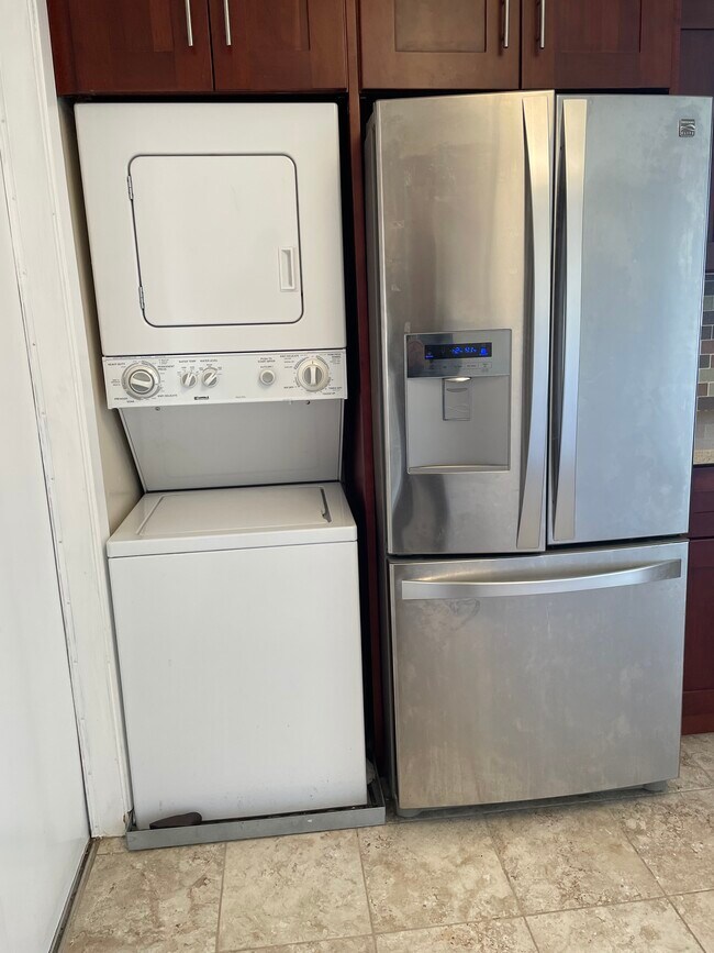 Foto del edificio - 215 Virginia Ave