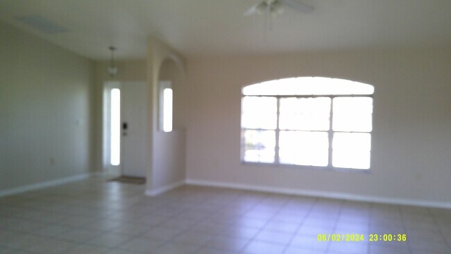 Building Photo - Saltwater Canal Waterfront 3/2/2 off Old B...