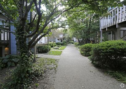 Foto del edificio - 1404 N Mckinley Ave