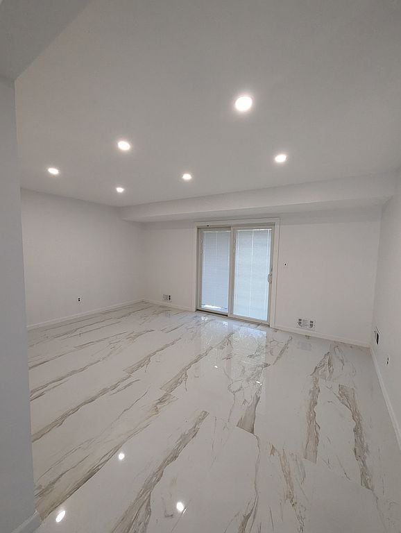 Foto del edificio - 2278 Desisto Dr