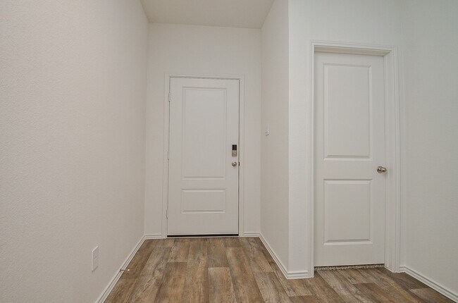 Foto del edificio - 31310 Yatesbury Ln