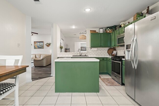 Foto del edificio - 7226 Buchanan Dr