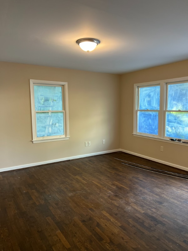Building Photo - 114 Carnes Dr SE