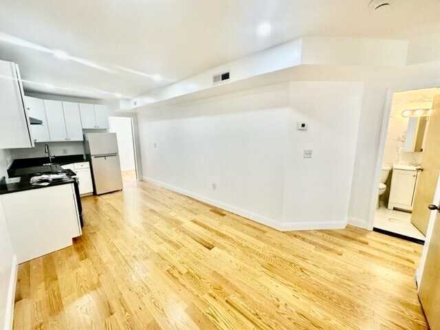 Foto del edificio - 284 Hanover St