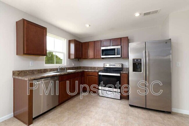 Foto del edificio - 320 Maplestead Farms Ct