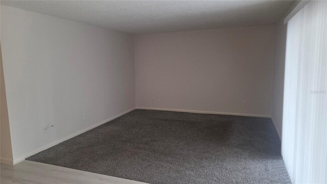 Building Photo - 589 Fairways Cir