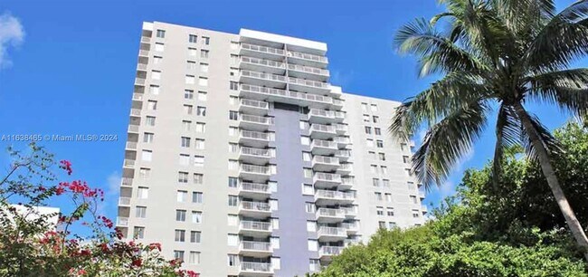 Building Photo - 800 N Miami Ave