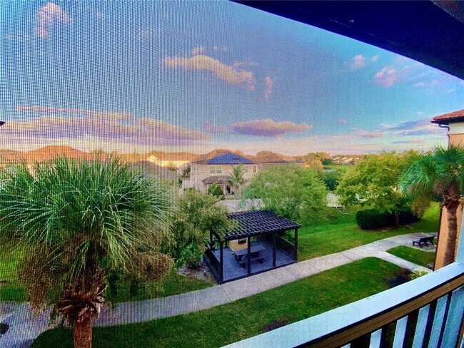 Foto del edificio - 5451 Vineland Rd