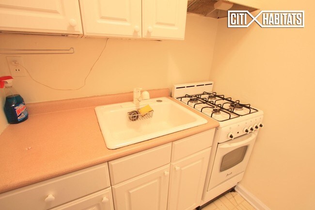 Foto del edificio - 435 E 85th St