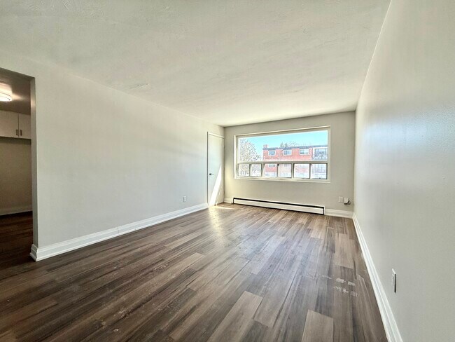 Photo du bâtiment - 3-280 Lorne Ave Kitchener Ontario N2M 3Y8