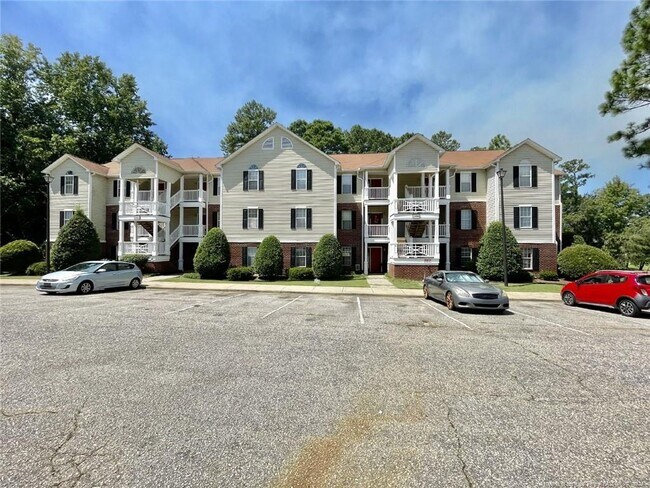 Foto del edificio - 300 Bubble Creek Ct