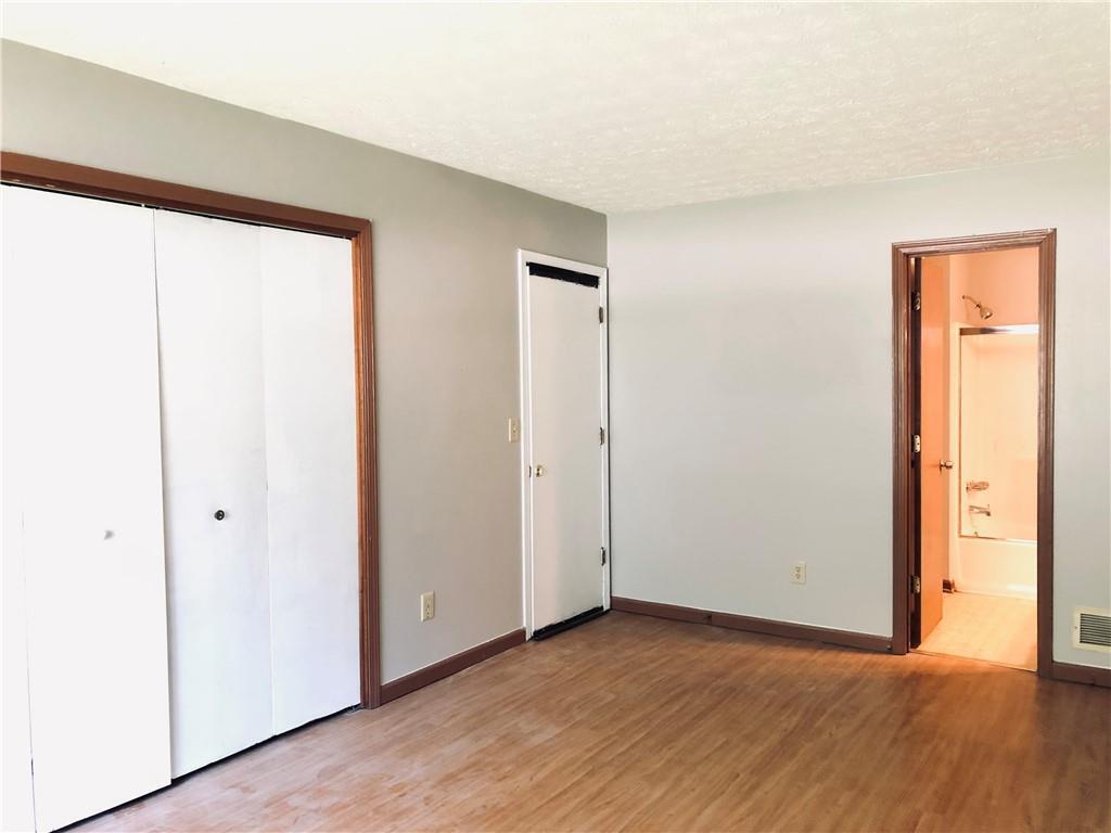 Foto principal - 1422 Kings Ridge Dr NW