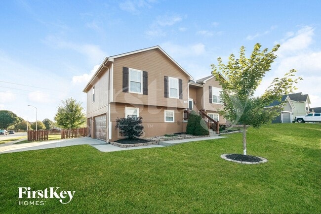 Building Photo - 8000 NE 108th Terrace