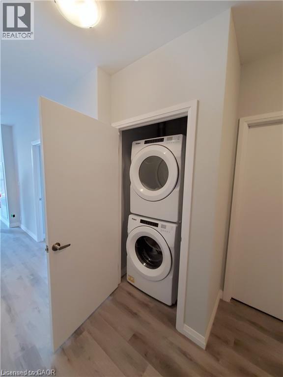 Building Photo - 104 Garment St