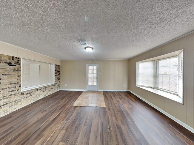 Foto del edificio - 5010 Penwood Cove