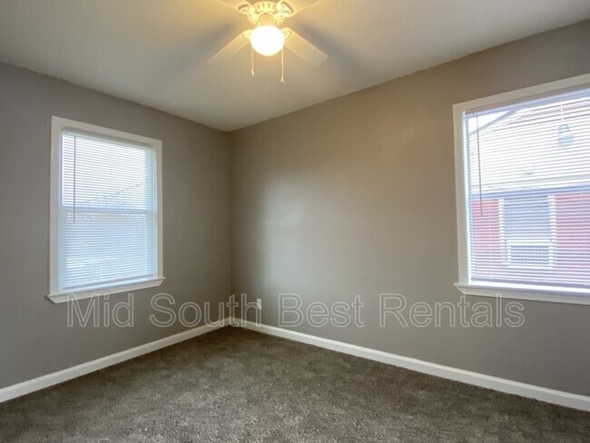 Building Photo - 471 Jenson Rd