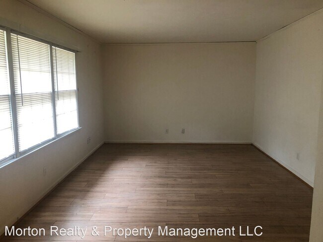 Building Photo - 3 br, 1.5 bath House - 2816 Westfield Ave.