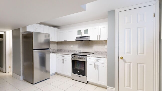 Building Photo - 775 Ossington Avenue