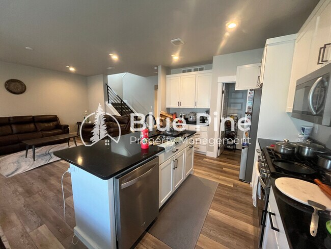 Foto del edificio - 2886 Sunburst Dr