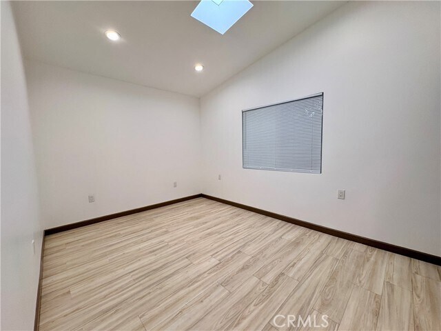 Foto del edificio - 753 Baylor Ave